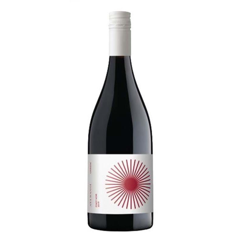 ATA RANGI Pinot Noir, Crimson 2018/19 Bottle/st VEG/VGN Image