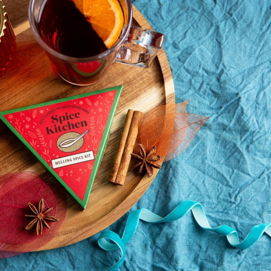 SPICE KITCHEN Mulling Spice Kit Triangle Box (30g) (Christmas) Image