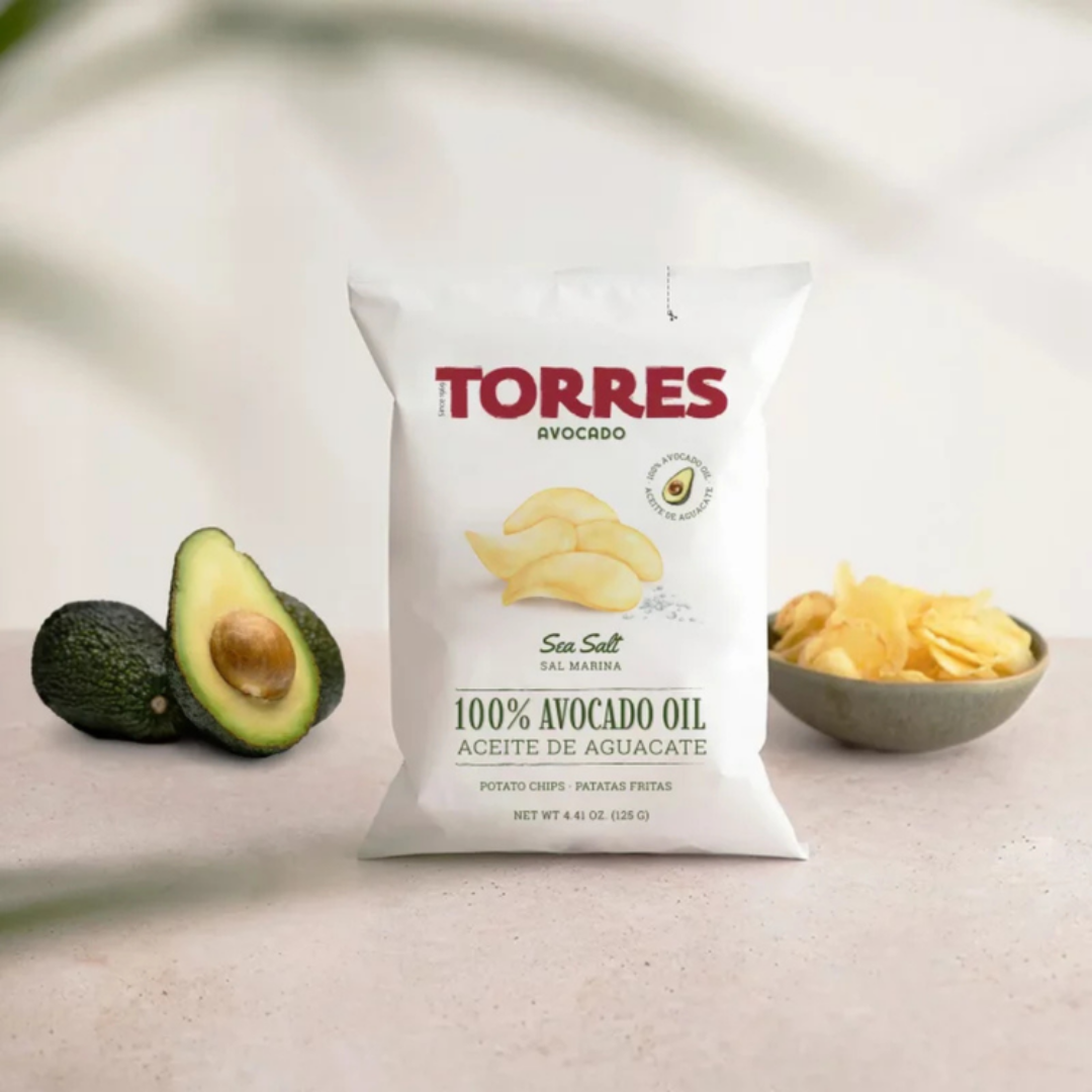 TORRES 'Avocado' 100% Avocado Oil & Sea Salt Premium Crisps 125g Bag Image